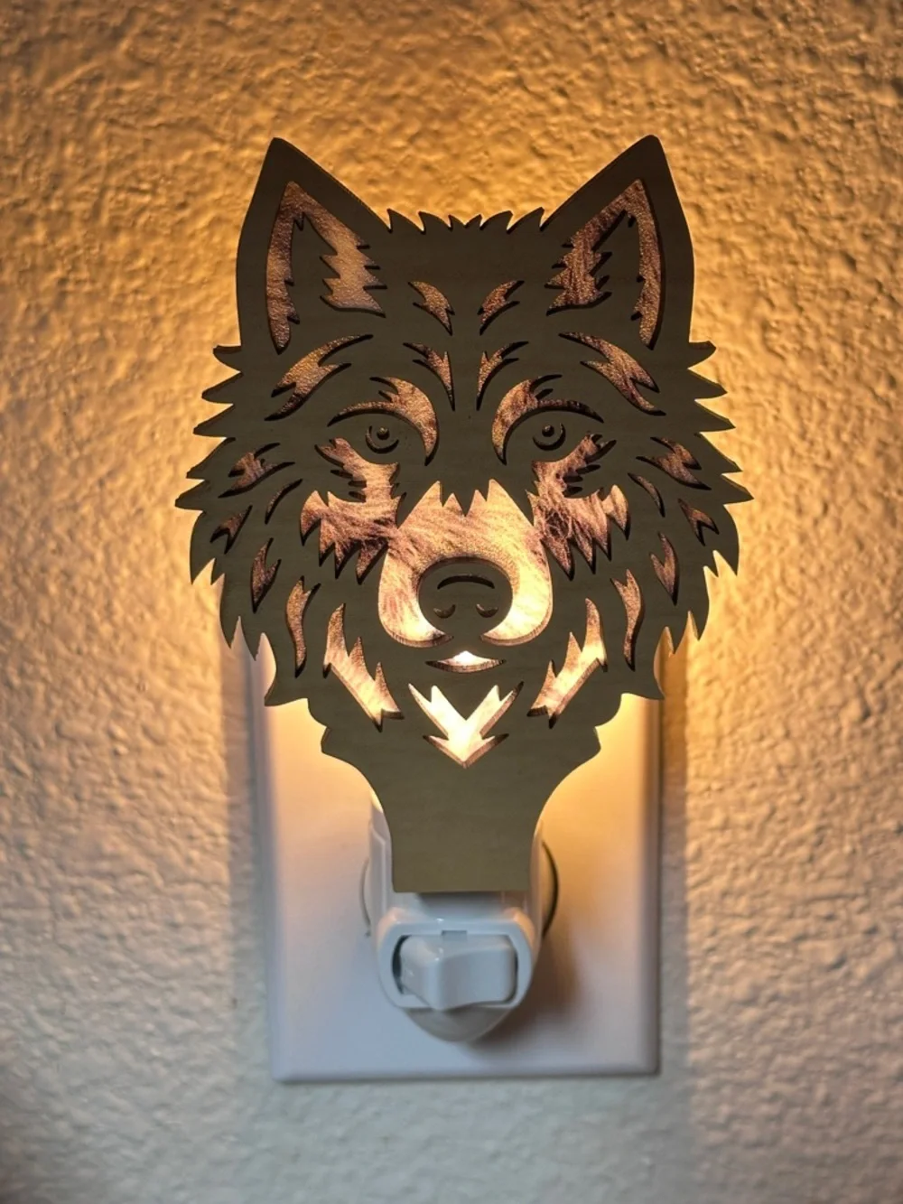 Handcrafted Wolf Night Light. Made in Pacific‎ Northwest.